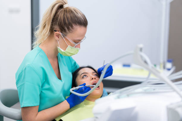 Best Emergency Dentist for Knocked-Out Tooth in Newk, AR
